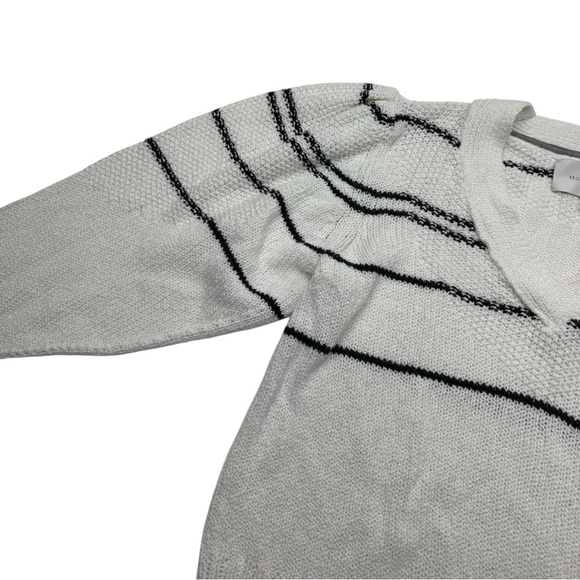 Brochu Walker Sasha Striped Vee Sweater - Picture 13 of 16